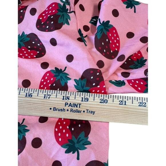 Valentine’s Day Chocolate Covered Strawberries Pink Button Up Shirt Size Medium - Picture 5 of 7